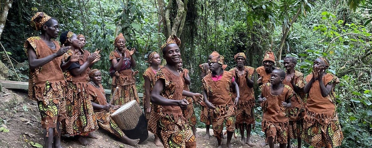 Bwindi activities for children, family activities in Bwindi, Bwindi with kids, Bwindi family safari, child-friendly activities in Bwindi, family-friendly things to do in Bwindi, Bwindi safari for families, Bwindi activities for kids under 15, Bwindi without gorilla trekking