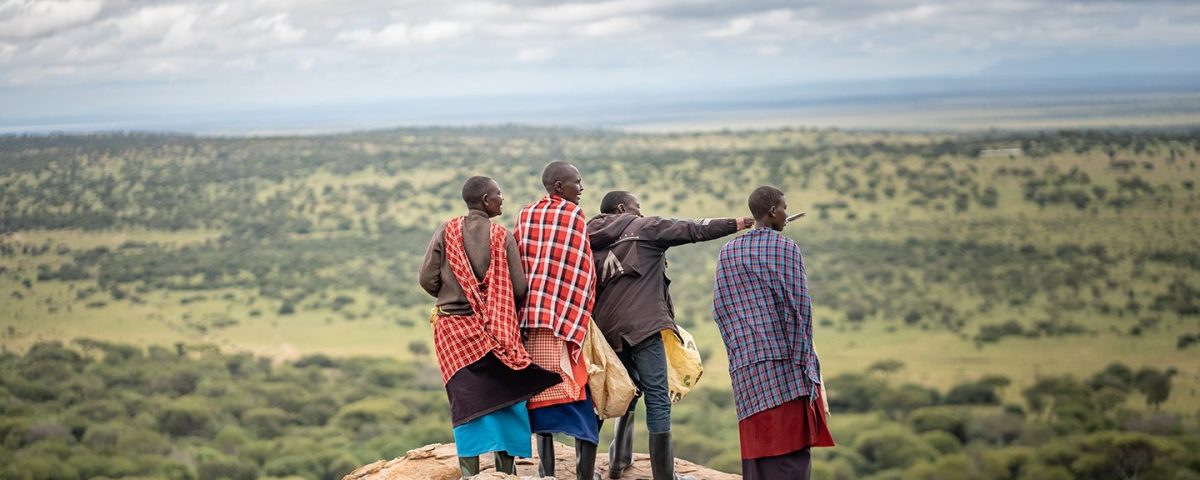 How to Greet Locals and Connect with Communities